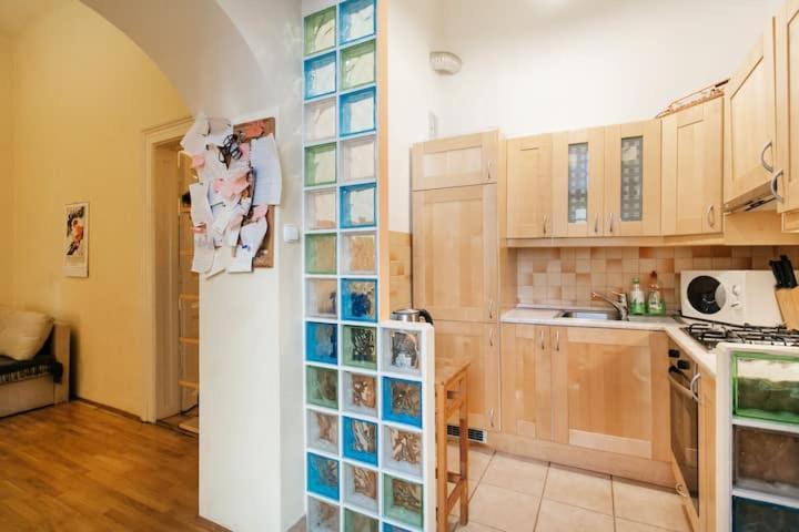 Center Of The City, - It'S Only Yours, With Two Bedrooms, 1 Price For 3 — Photos 3